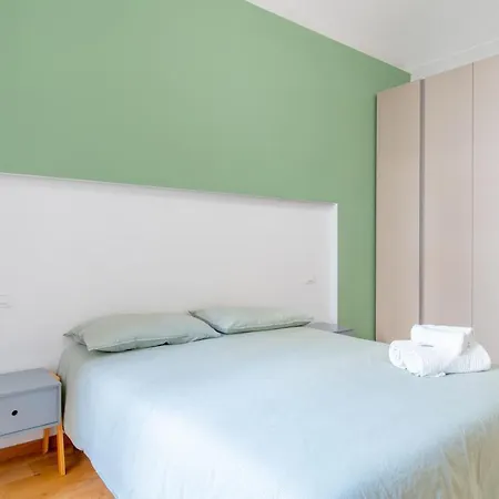 Il Cielo Su By Happyhostorino Apartment Turin